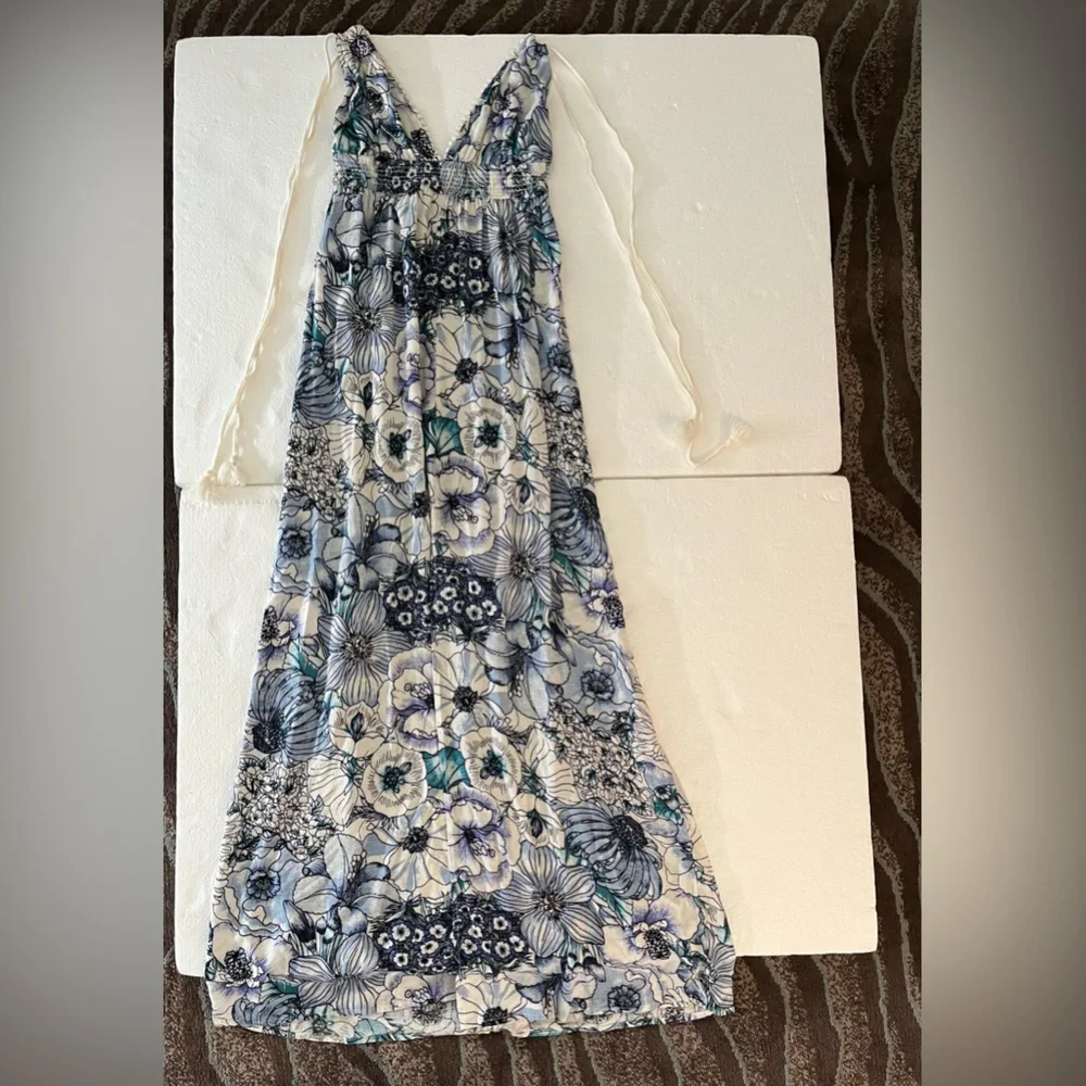 Lovestitch halter maxi dress - Picture 1 of 7
